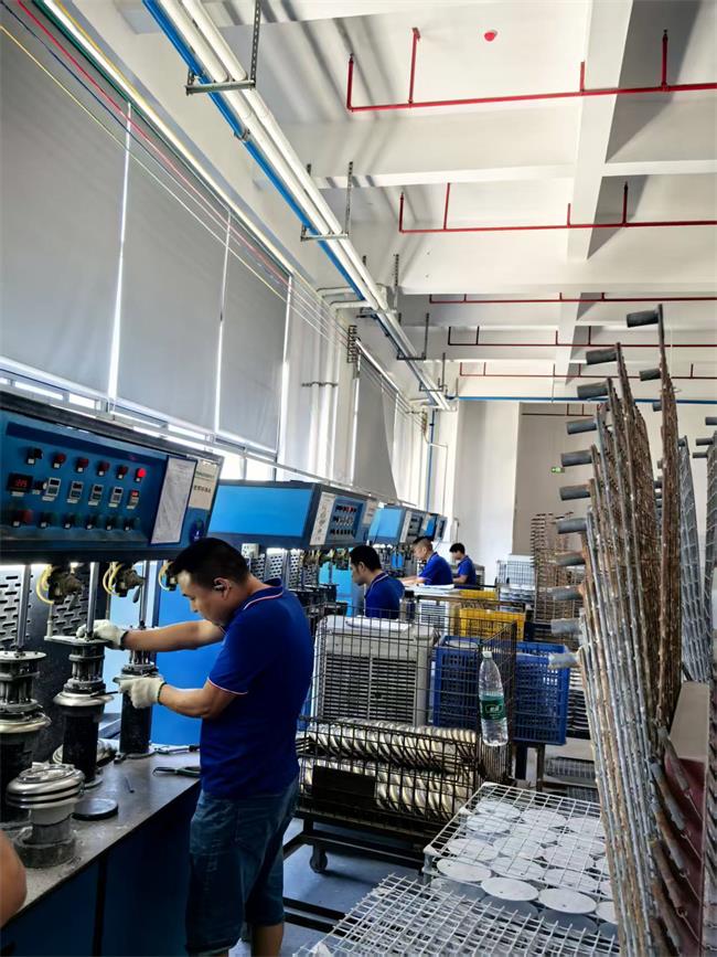 钎焊车间.jpg 钎焊车间.jpg